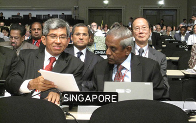 Senior Minister S Jayakumar and Minister Yaacob Ibrahim at the 16th UNFCCC Conference of the Parties (COP-16) in Cancun, Mexico